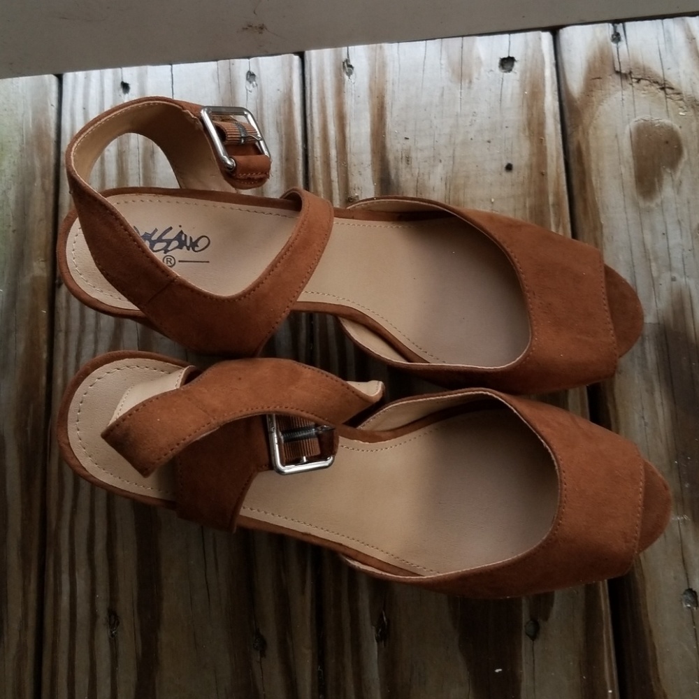 Open toe heels